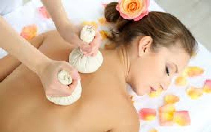 Massage aux pochons 50mn/55E